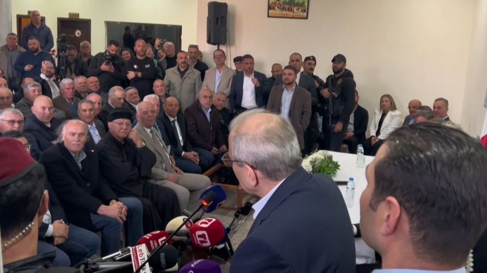 القرى الحدودية تستقبل أول رئيس حكومة يزورها