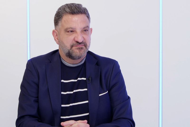 قرار "خفي" من واشنطن.. طارق أبو زينب: ترمب منح الضوء الأخضر بشأن لبنان ودخلنا مرحلة الخطر!

