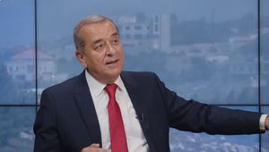سلاح "الامام" لن يسلم- محمد عبيد: لا بد من اسقاط الحكومة- الانفجار يقترب- الطائف للنقاش ولعقد جديد