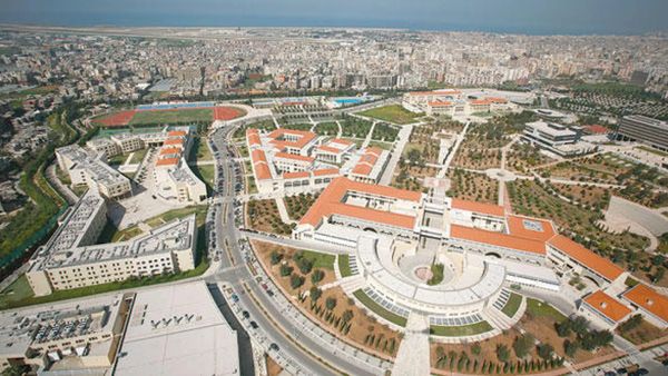 بعد طول غياب.. طلاب 'اللبنانية' إلى الصناديق