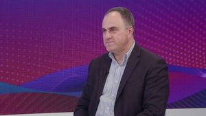 الكشف عن مضمون رسالة باسيل إلى الحزب.. نائب يتحدث عن أخطاء كارثية للحكومة: سنواجه المشروع الإسرائيلي
