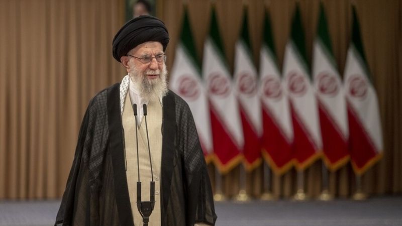 خامنئي يتحدى ترامب