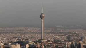 مهلة أميركية لإيران… صفقة او ضربة؟