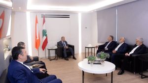 من التقارب إلى التنسيق: ماذا وراء لقاء باسيل ووفد الحزب؟