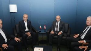 اجتماع نيويورك بين روايتين