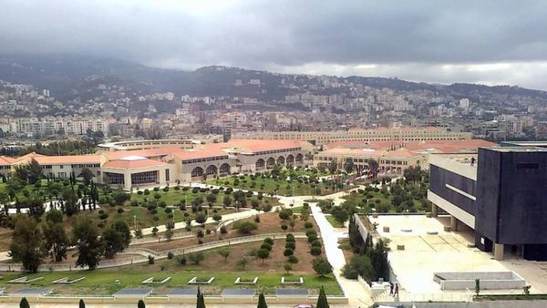 قراراتٌ اتهامية في 'اللبنانية'.. العدالة تلاحقُ بائعي الشهادات