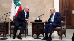 اتصال ثلاثي يؤجل اللقاء وتحفّظ بري يبرز