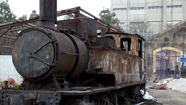 سكة حديد.. بين مرفأ طرابلس والحدود السورية؟