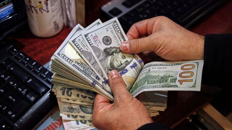 ديون العالم تحطم الارقام