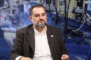 نعم للإشتباك مع الحزب- إنه ترانسفير أبدي- إسرائيل نكلت بكم- الليطاني تحول الى مجرور يا صهاينة لبنان!
