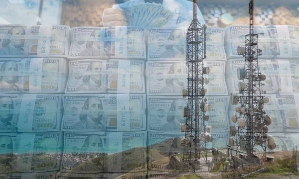 مليارات الدولارات تختفي في قطاع الاتصالات نائب يكشف تفاصيل مدوية عن 