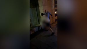 فضيحة الـIC: مراهق ومرافق يعتديان على طالب.. والمعلومات تتحرّك سريعاً!