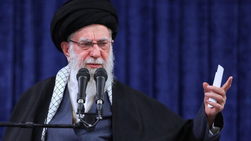 طهران تتوعد بالانتقام لخامنئي
