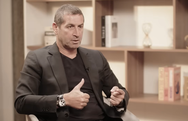 ايدي معلوف بين السياسة والرياضة…المنافسة أسلوب حياة