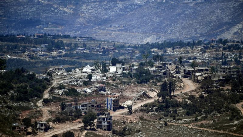 إسرائيل تبرر دمار الجنوب