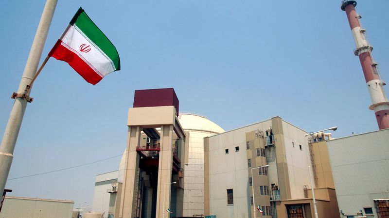الغرب يطوق نووي طهران