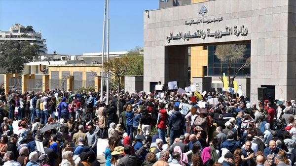 صرخة المعلمين تهزّ بيروت