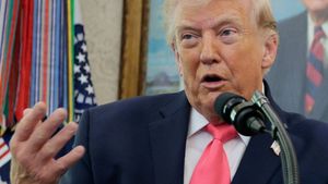 تصريحات ترامب.. صفقة تلوح في الأفق؟ 