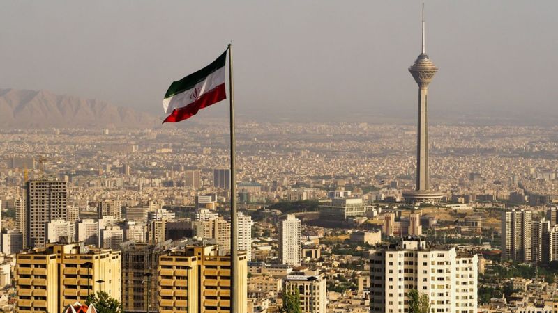 إيران تفتح باب الدبلوماسية