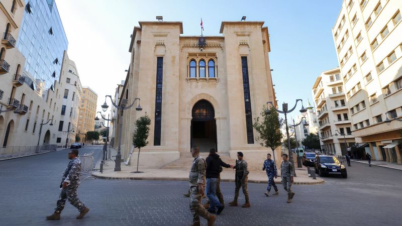 العفو العام يفجّر الجلسة التشريعية