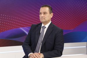 جنبلاط متشائم ويستشعر بالخطر... فيصل الصايغ يكشف مخطط الحزب "المقلق": صراع جديد سينشأ بعد الحرب!