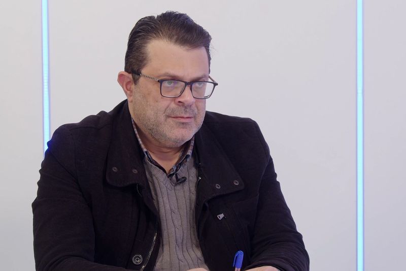 خيط رفيع يفصل ما بين التهدئة والإنفجار.. جمال واكيم يحسم مسار المفاوضات: الخوف من ضربة ساحقة!