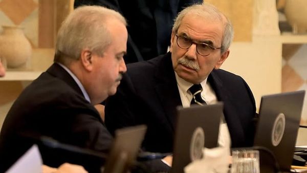 بعبدا تسابق الوقت... الفجوة المالية أولاً