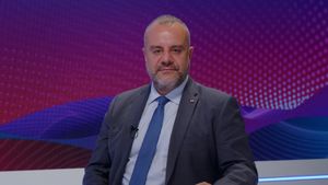 أديب عبد المسيح يطالب بعملية عسكرية كبيرة لتنظيف لبنان من السلا ح وإلى الدولة: تحركي وإلا الخطر كبير