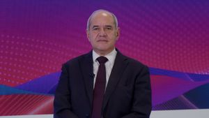 ملحم خلف يحذّر من مخاطر خروج اليونيفيل من لبنان ويكشف ما يُحضَّر للجنوب: دعوة عاجلة إلى الحزب!