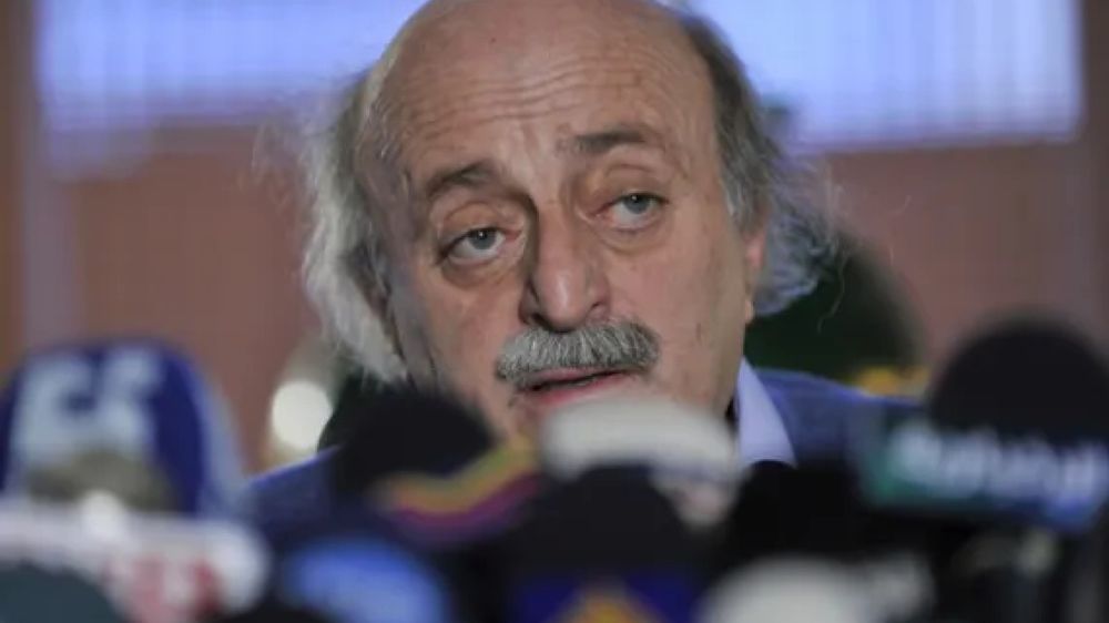 جنبلاط يحذّر من تداعيات تصريحات الحزب