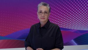 الحزب بعث رسالة إيرانية من الجنوب... نجاة عون صليبا: لبنان تحت احتلالين وهذا ما يُحضَّر لليونيفيل!