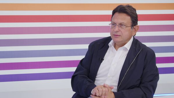 قرار ايراني كبير بشأن السلاح ورسائل خطيرة.. فريد الخازن يكشف حقيقة الجفاء بين البابا والراعي: تأثرت!
