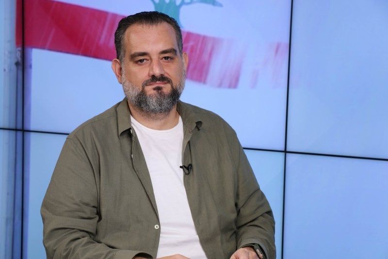 فريق عسكري أميركي الى لبنان.. مكرم رباح يفضح "وثائق مخابراتية" ويكشف ما قاله الشرع لوفد لبناني!
