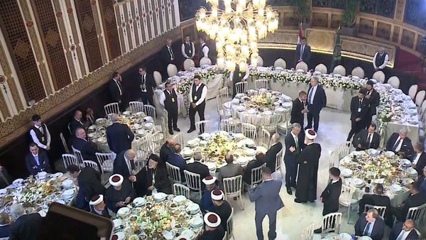 هل يشارك الحريري في إفطار دار الفتوى؟