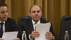 سعيد يُقدِم على خطوة بالغة الخطورة