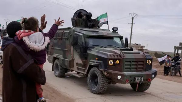 قوات الأمن السورية تدخل القامشلي