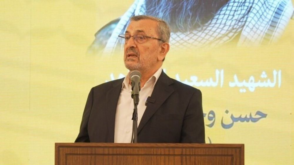 "كلما تنازلتم ازداد العدو شراسة"... عز الدين يهاجم مسار المفاوضات
