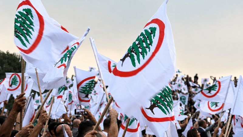 وزير للقوات في دائرة الاتهام
