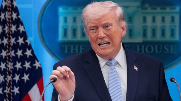 ترامب سيحاصر هرمز 