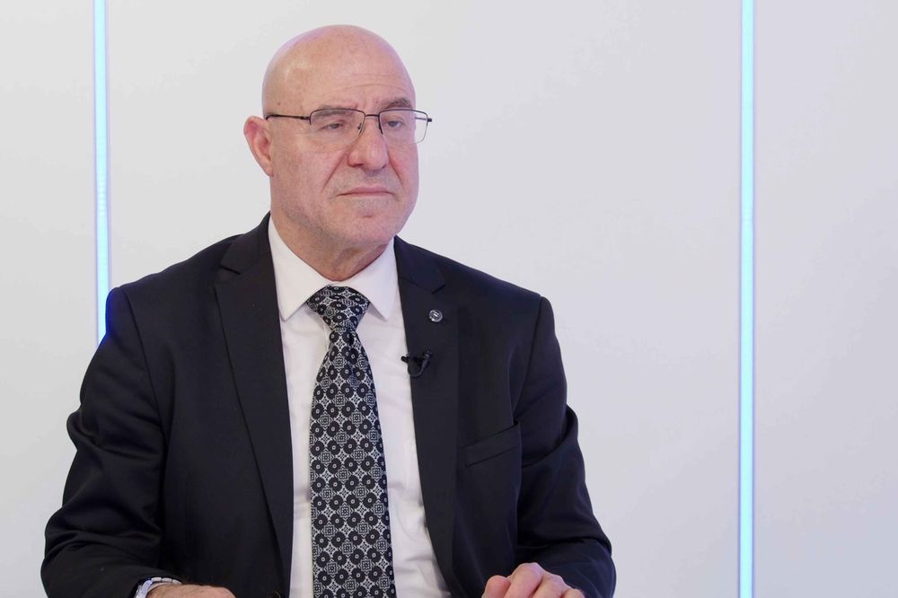 أيها الخونة السفهاء - فيصل عبد الساتر يقرأ مخطط تفجير البلد ويُهاجم 