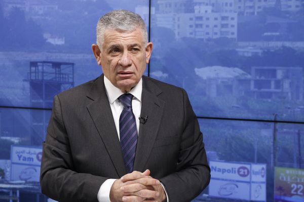 مستودعات الحزب تغزو المناطق اللبنانية- فضيحة تهز وزارة 