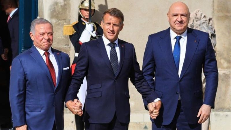 باريس تختبر دعم الجيش وشروط الجنوب