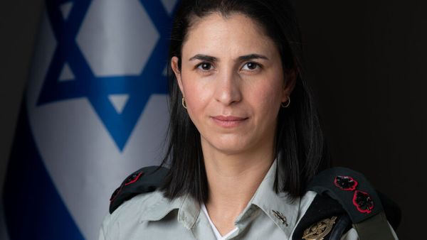 كابتن ايلا بلهجة ساخرة: welcome to lebanon