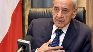 بري يطرق باب دمشق