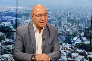 بكاء فيصل عبد الساتر.. السيّد زارني في بيتي وهذا ما حدث!