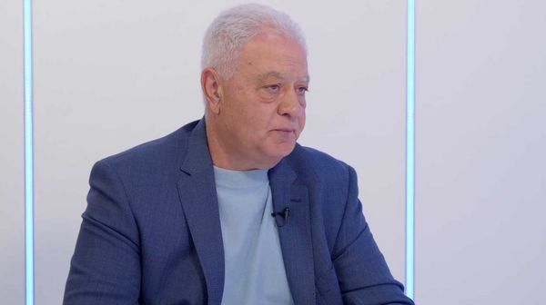 المرشح المحتمل للتيار يطلق النار على الصقور… فادي ابو رحال يُحذر من الحرب الوشيكة ويصوب على الحكومة!
