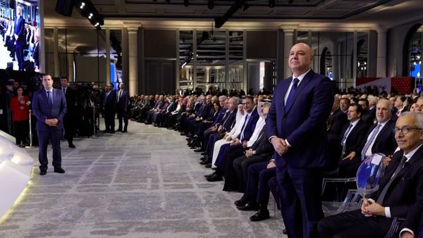 مؤتمر بيروت 1.. بيروت تنهض من جديد