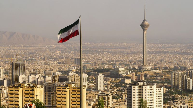 عرض إيراني جديد خلف الكواليس؟