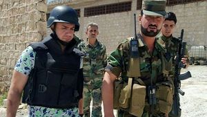 مخطط خطير… سهيل الحسن يقود تحرّكا في لبنان