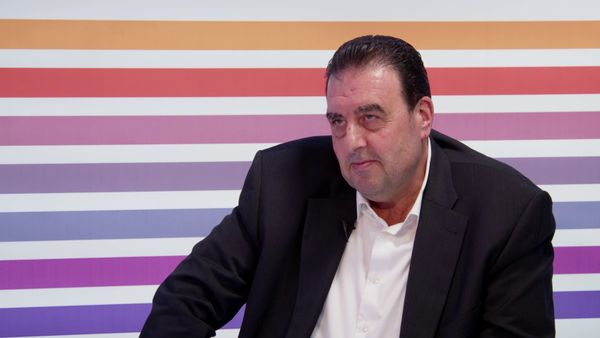 أسرار ومحادثات على لسان قائد الجيش إلى العلن.. وليد البعريني يكشف علاقته بـ